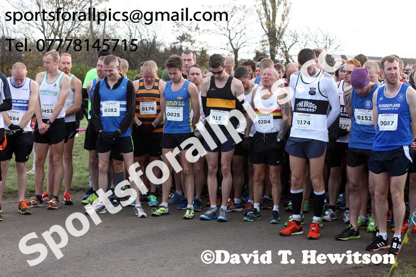 Senior mens and womens Heaton Harriers Memorial 10k Road Race, Newcastle. Photo:  David T. Hewitson/Sports for All Pics